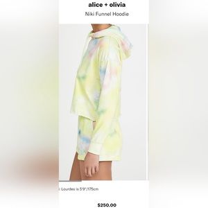 ALICE + OLIVIA - WOMEN’S NIKI FUNNEL HOODIE - SIZE XS